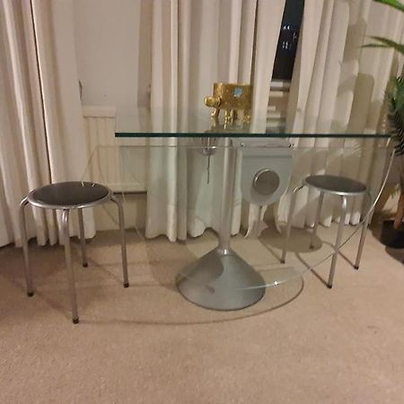 Walk To London Bridge En Suite Apartment With Kitchen Londres Exterior foto